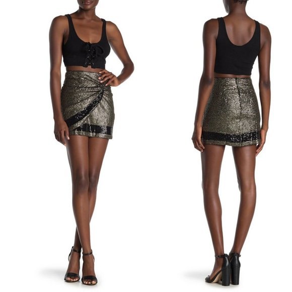 Wildfox Border Stripe Sequin Mini Skirt Gold sz M - Picture 1 of 6
